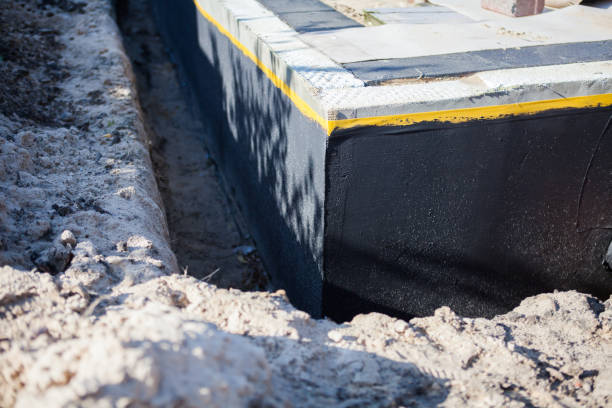 Professional Vapor Barrier Installation technician working in Novi, MI